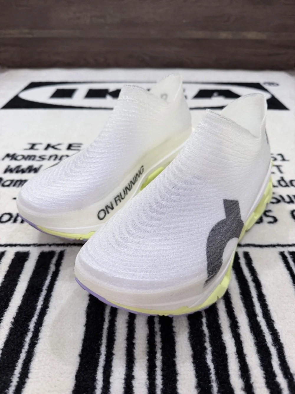 On Limited Edition Lightspray Cloudmonster 3 Hyper Running Shoes - 9.5us Men